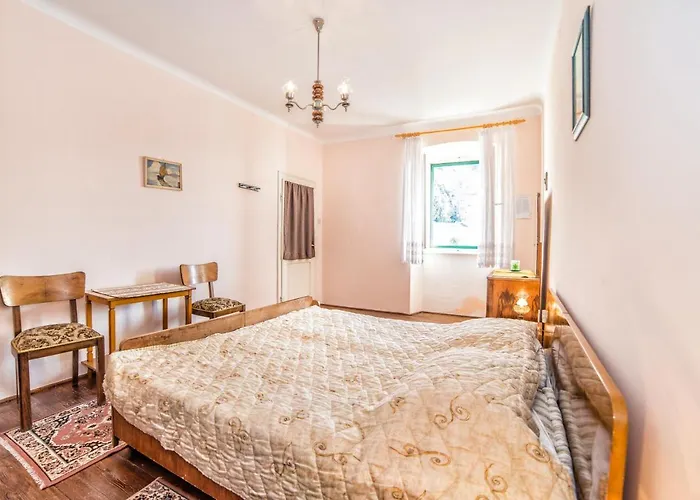 Alice 1007 Gostinjska kuća 2*