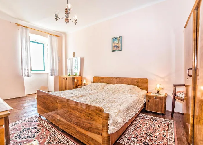 Alice 1007 Gostinjska kuća 2*